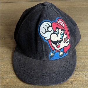 Nintendo Super Mario Black Cap with Mario Embroidery. Size Large. 14 Years Plus.